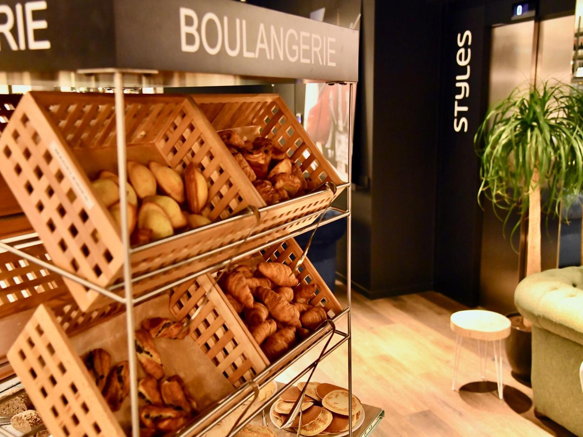 Отель Ibis Styles Saint Nazaire Centre Gare Экстерьер фото
