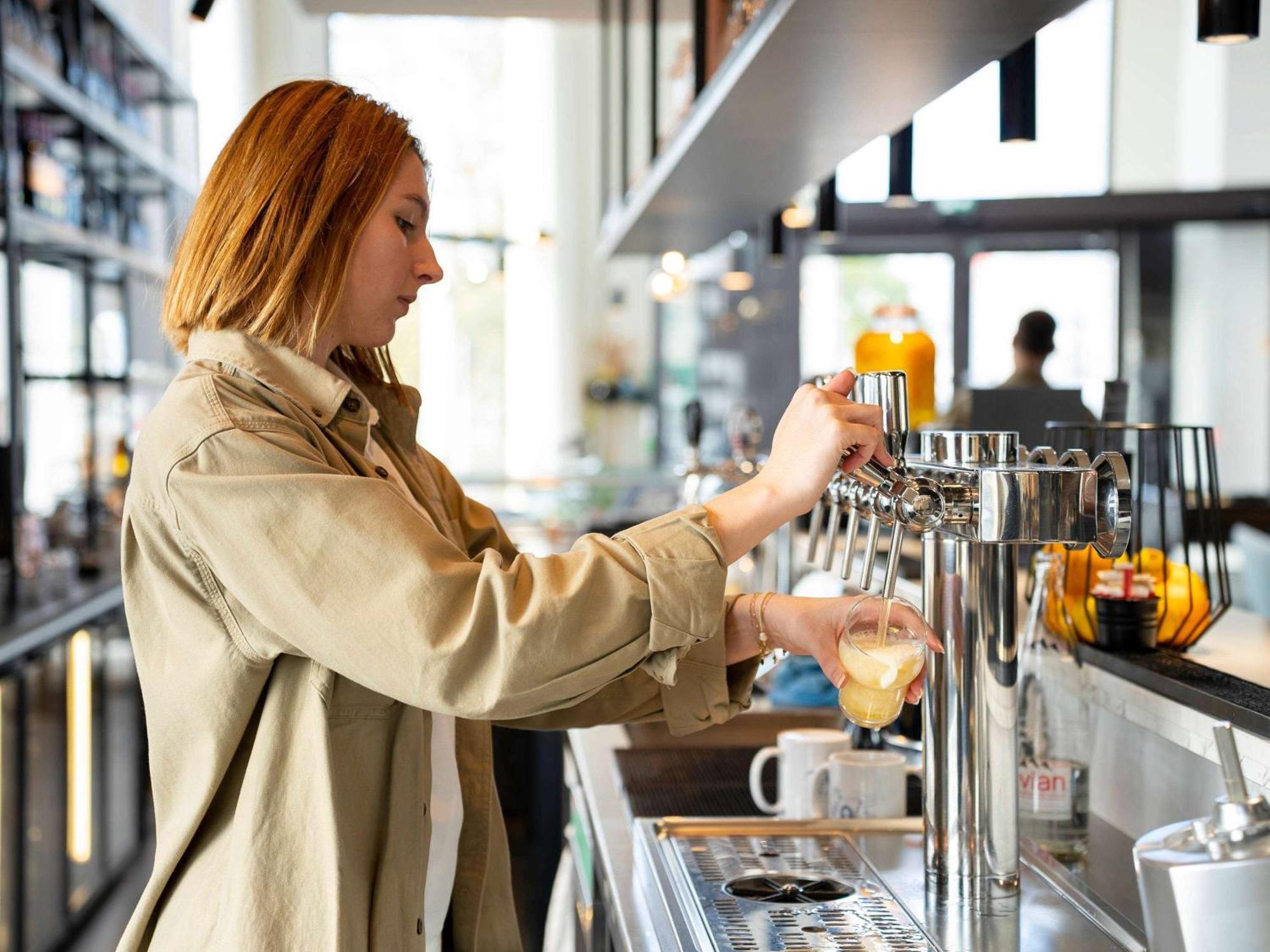 Отель Ibis Styles Saint Nazaire Centre Gare Экстерьер фото