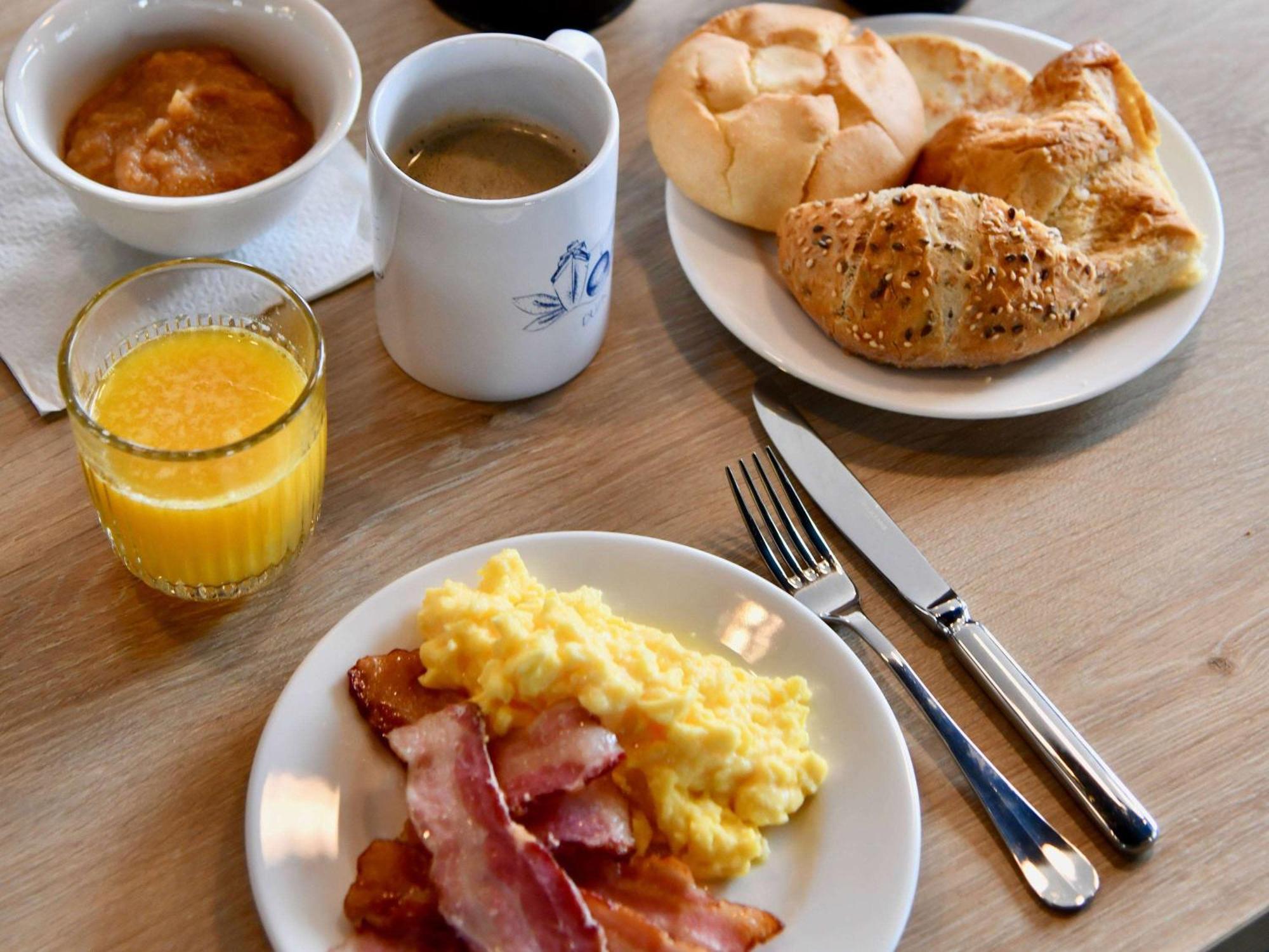 Отель Ibis Styles Saint Nazaire Centre Gare Экстерьер фото